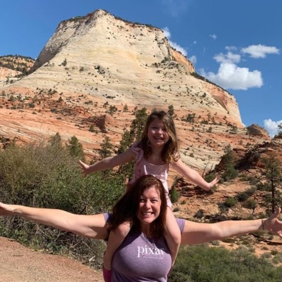 Meet your Posher, Andrea - Picture 1 of 1